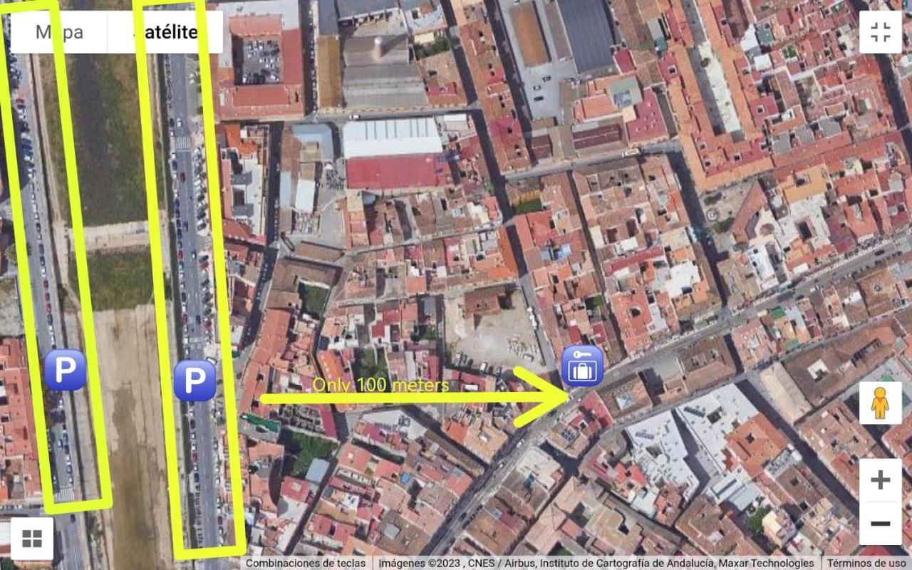 Carreteria, Central, Cosy With An Andalusian Patio Malaga Bagian luar foto